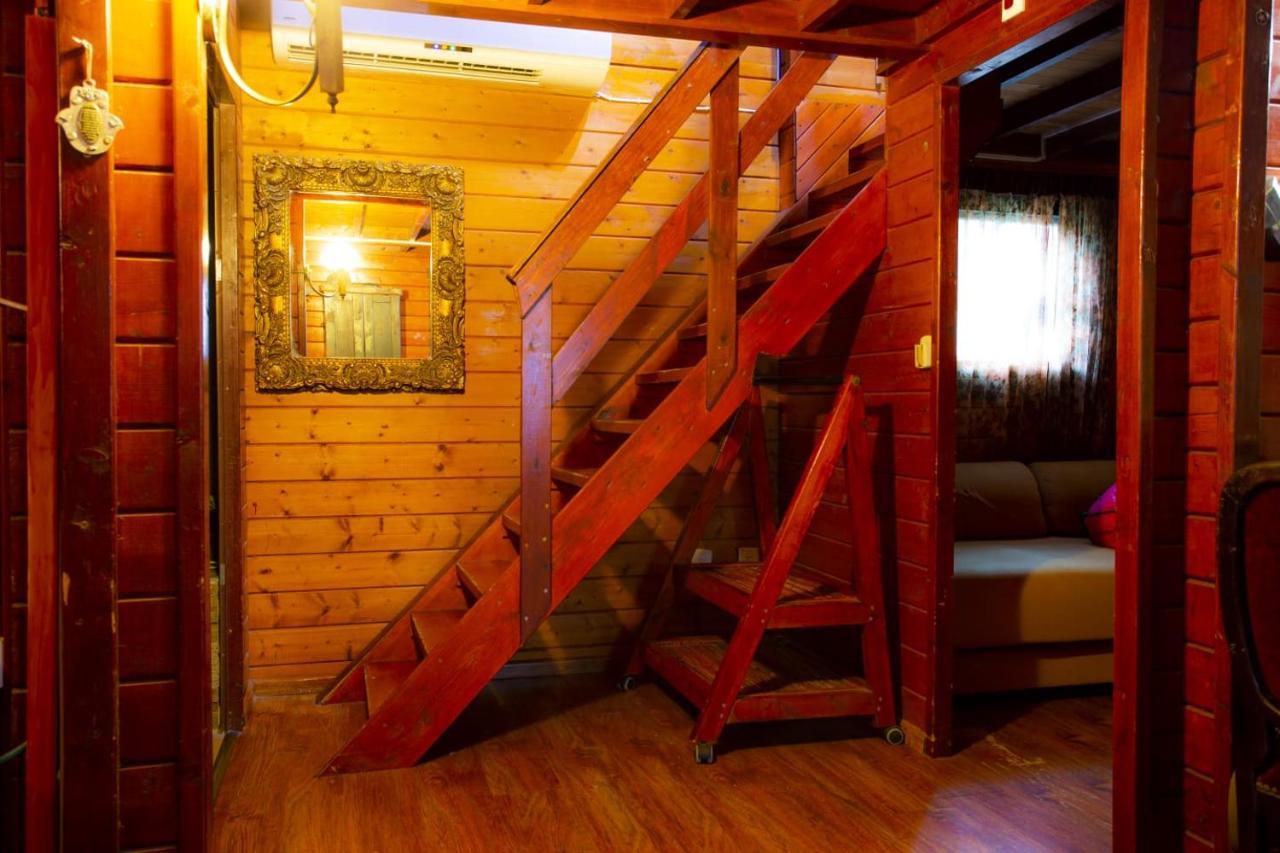 Family Cabin Menaẖemya Dış mekan fotoğraf