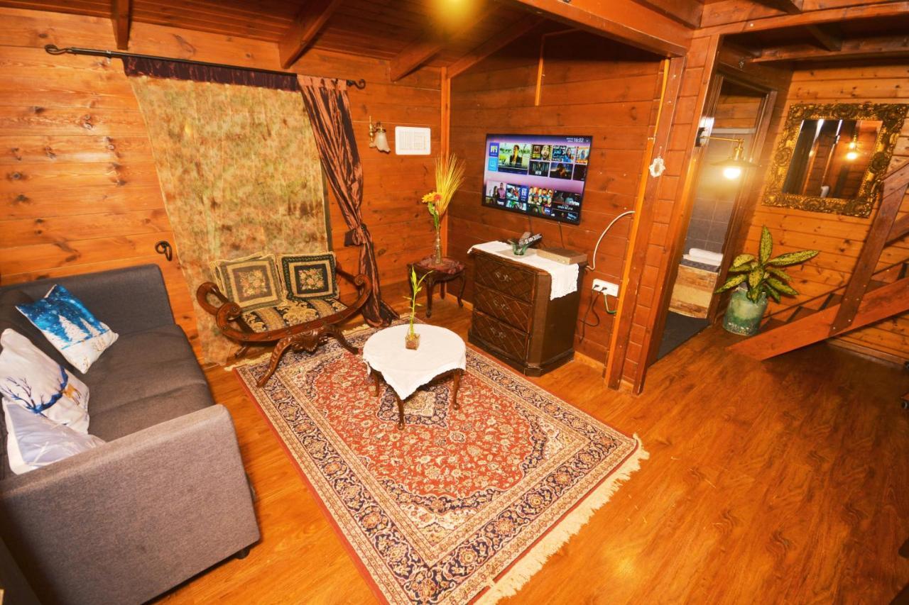 Family Cabin Menaẖemya Dış mekan fotoğraf