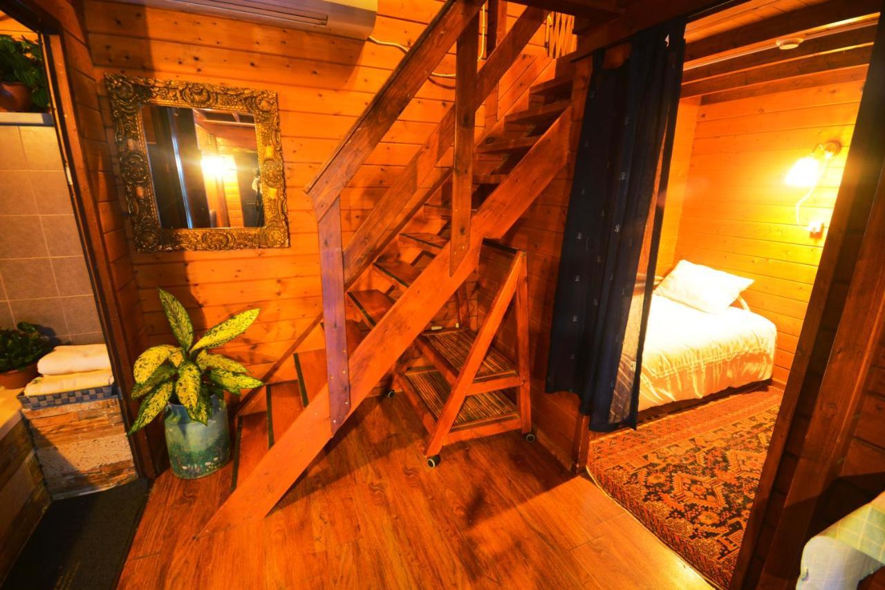 Family Cabin Menaẖemya Dış mekan fotoğraf