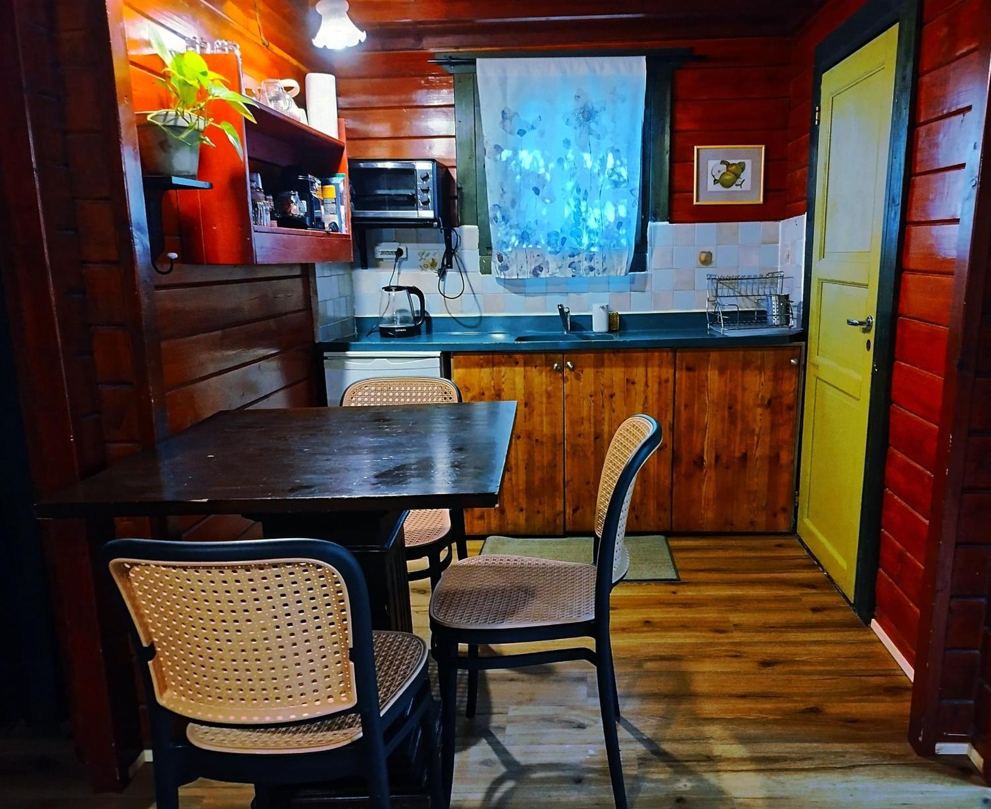 Family Cabin Menaẖemya Dış mekan fotoğraf
